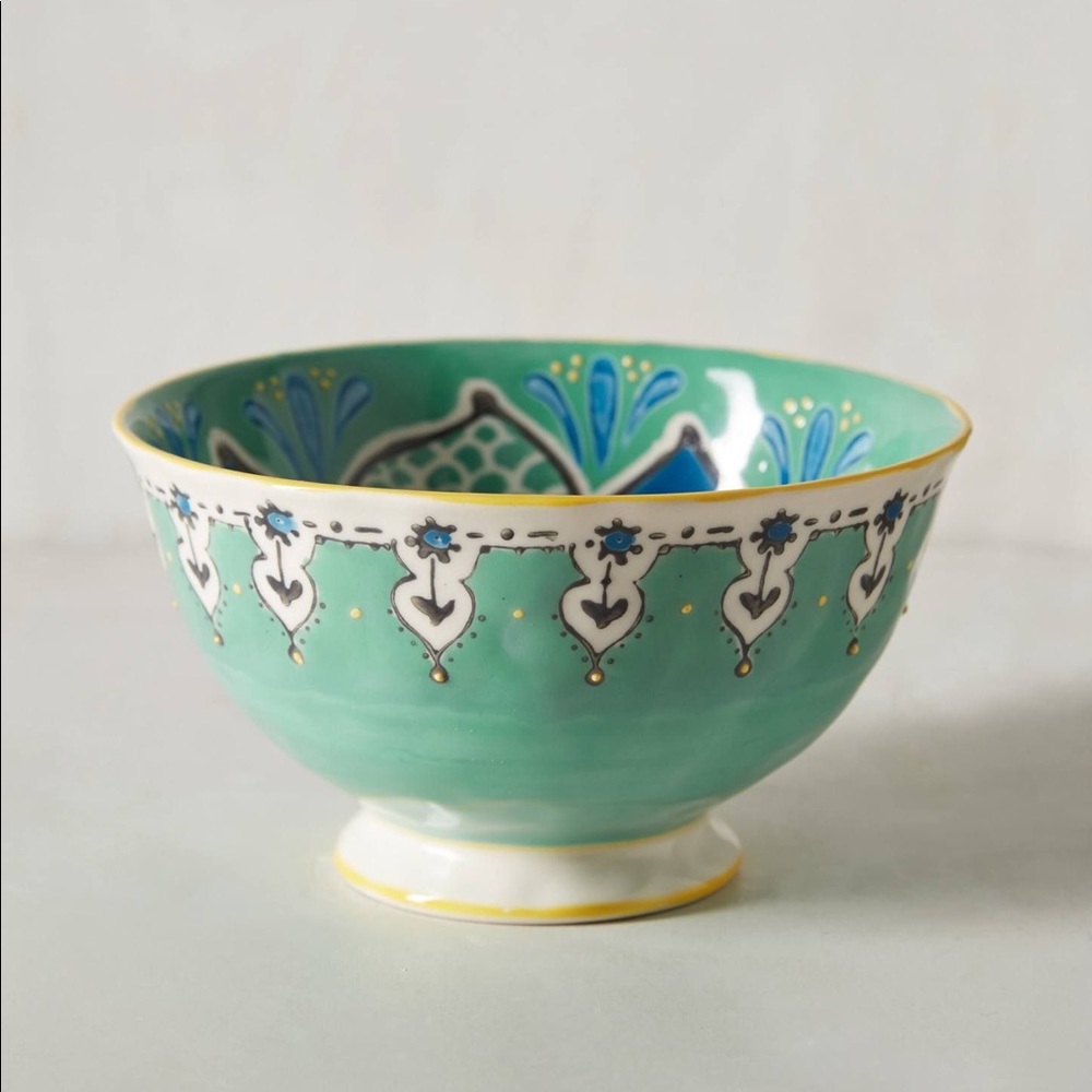 SOLD!!! 🚫 Set of 4 Anthropologie bowls